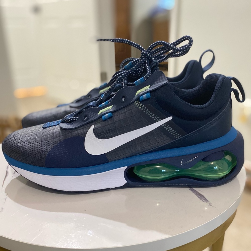New without box Nike Air Max 2021